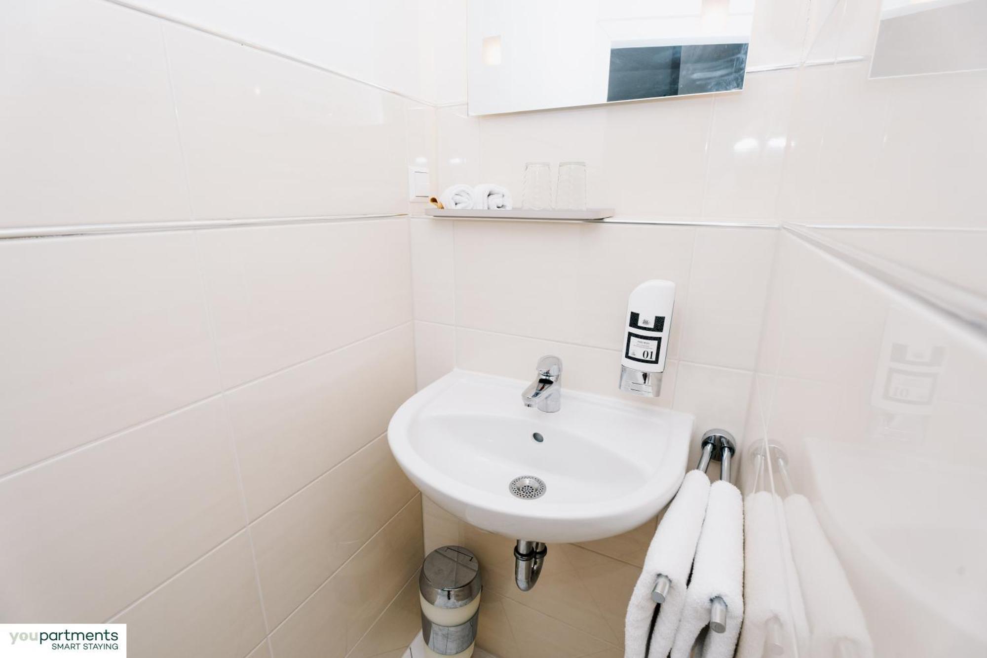 Youpartments - Zentrale Micro Apartments Kaiserslautern Oda fotoğraf
