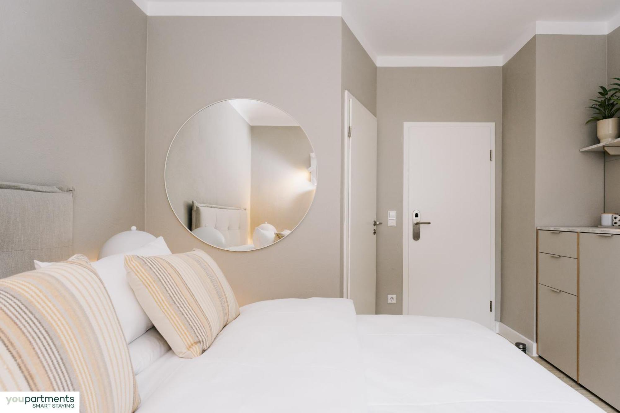 Youpartments - Zentrale Micro Apartments Kaiserslautern Oda fotoğraf